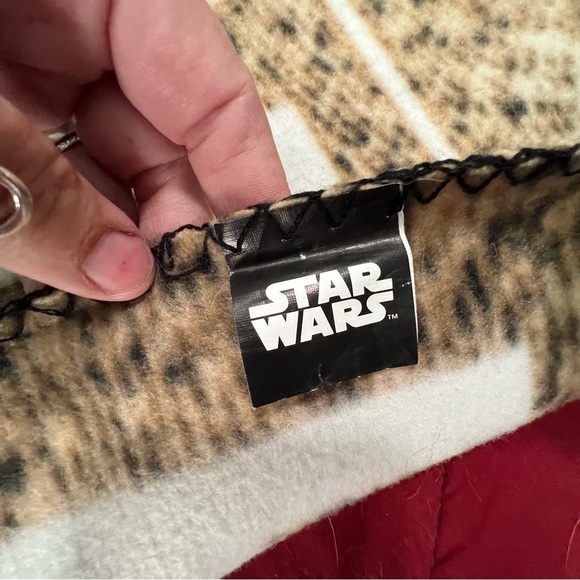 Star Wars The Mandalorian The Child Baby Yoda Fleece Throw Blanket 45 x 60 Inch - Picture 3 of 6